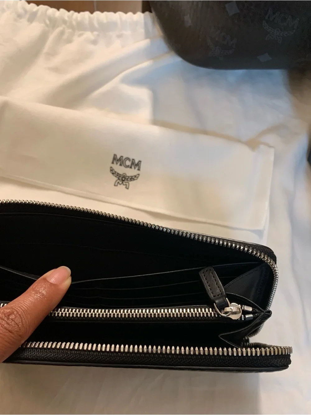 ❤️ MCM Black Logo Embossed Large Leather Monogram Wallet